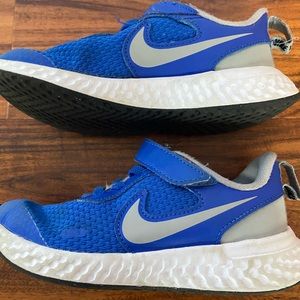 Boys Size 11 Blue Nike Shoes. Excellent Used Condition. Smoke Free Home!